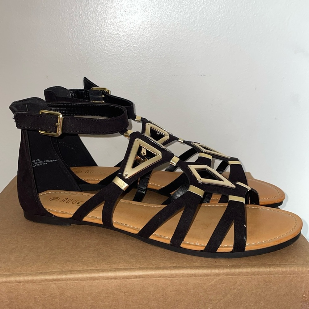 Rogue flats size 11